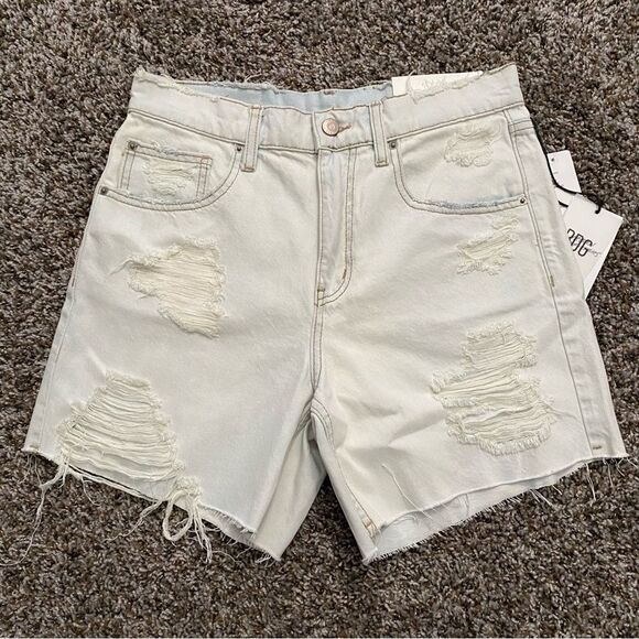 Urban Outfitters BDG Drop Waist Destroy Denim Shorts Size 26 NWT - Picture 1 of 7